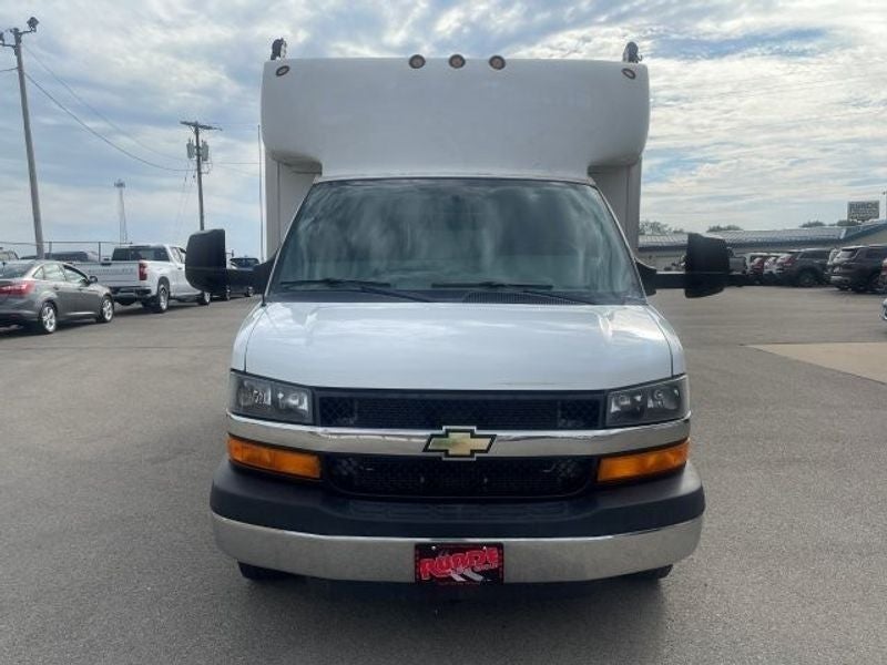2015 Chevrolet Express Cutaway 3500 3500