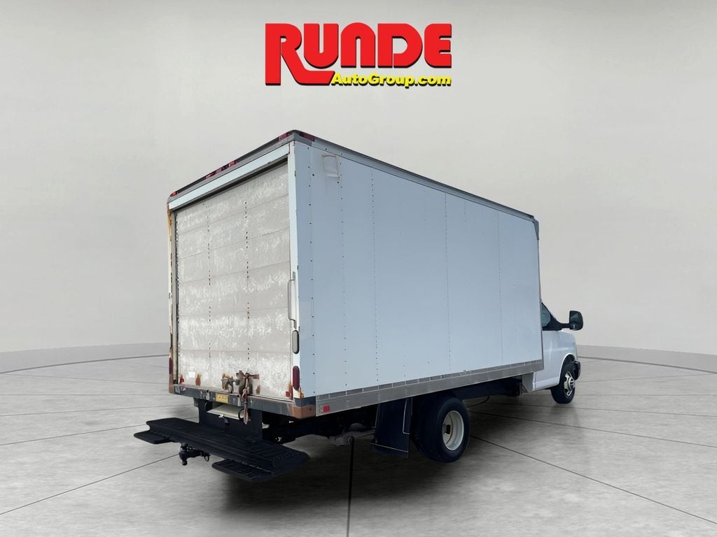 2014 Chevrolet Express Cutaway 3500 3500