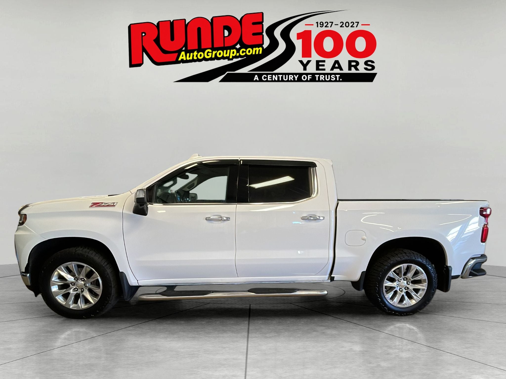 Used 2019 Chevrolet Silverado 1500 LTZ with VIN 1GCUYGED1KZ158859 for sale in Platteville, WI