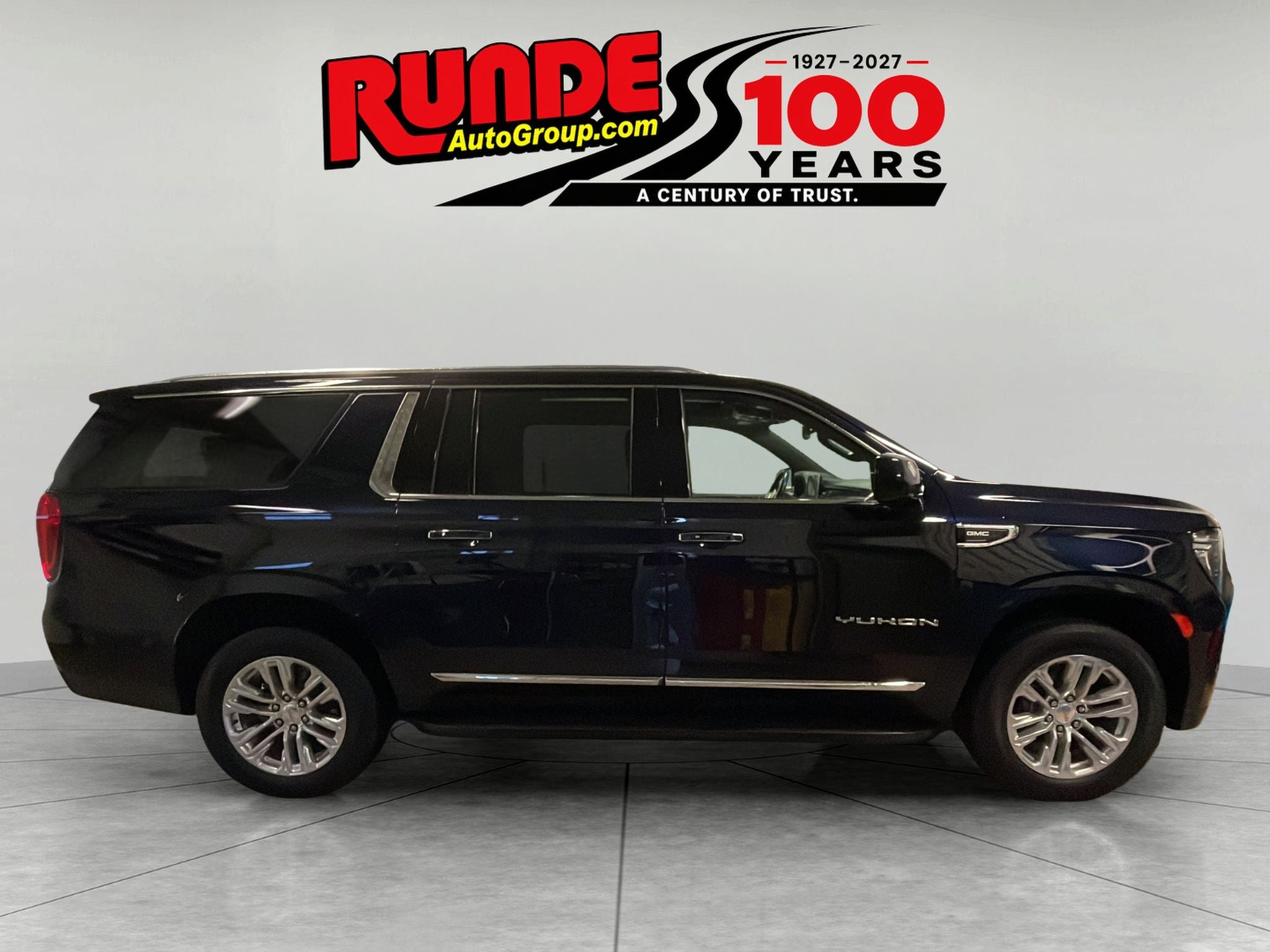 2023 GMC Yukon XL SLT