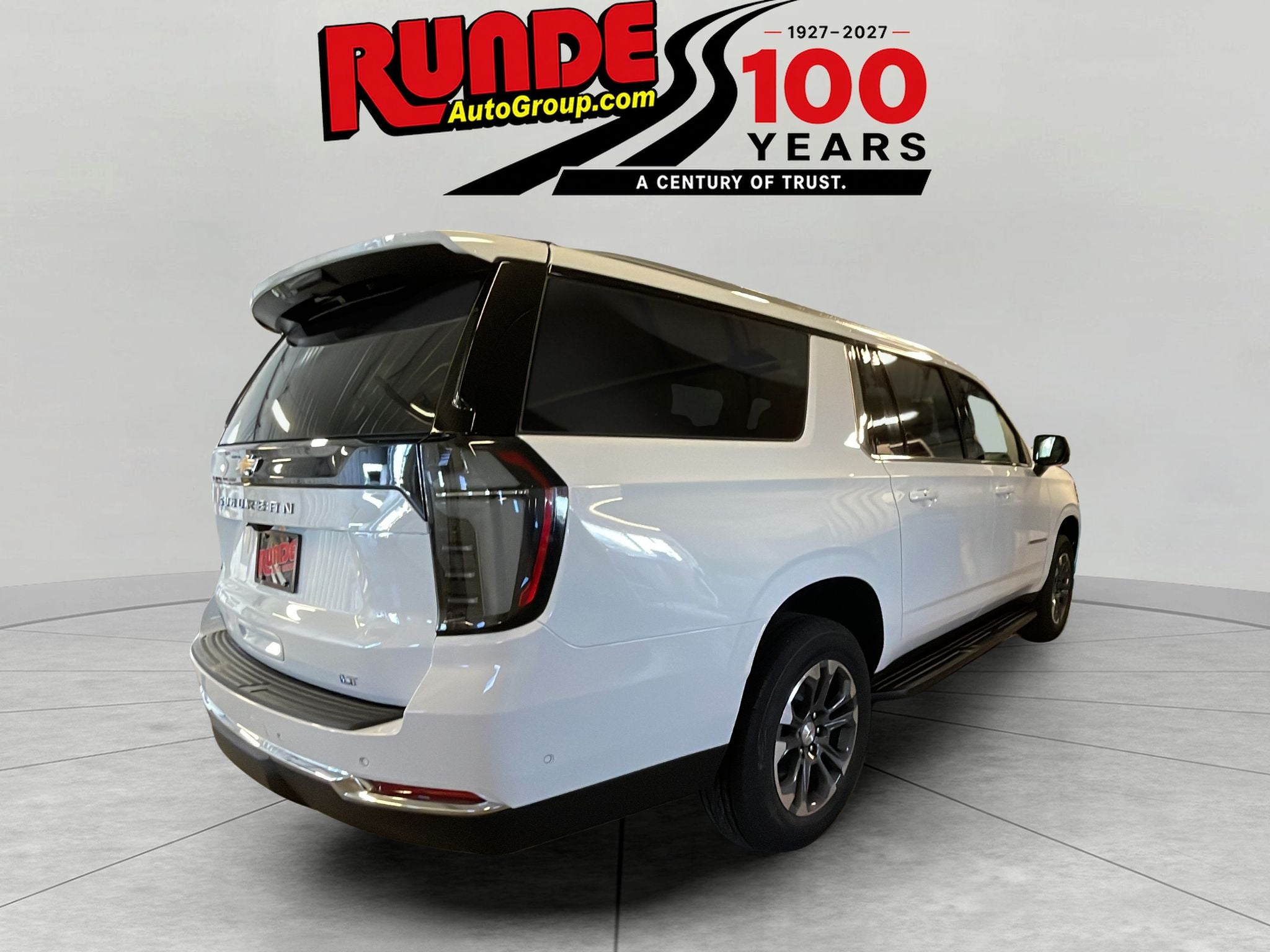 2027 Chevrolet Suburban LT
