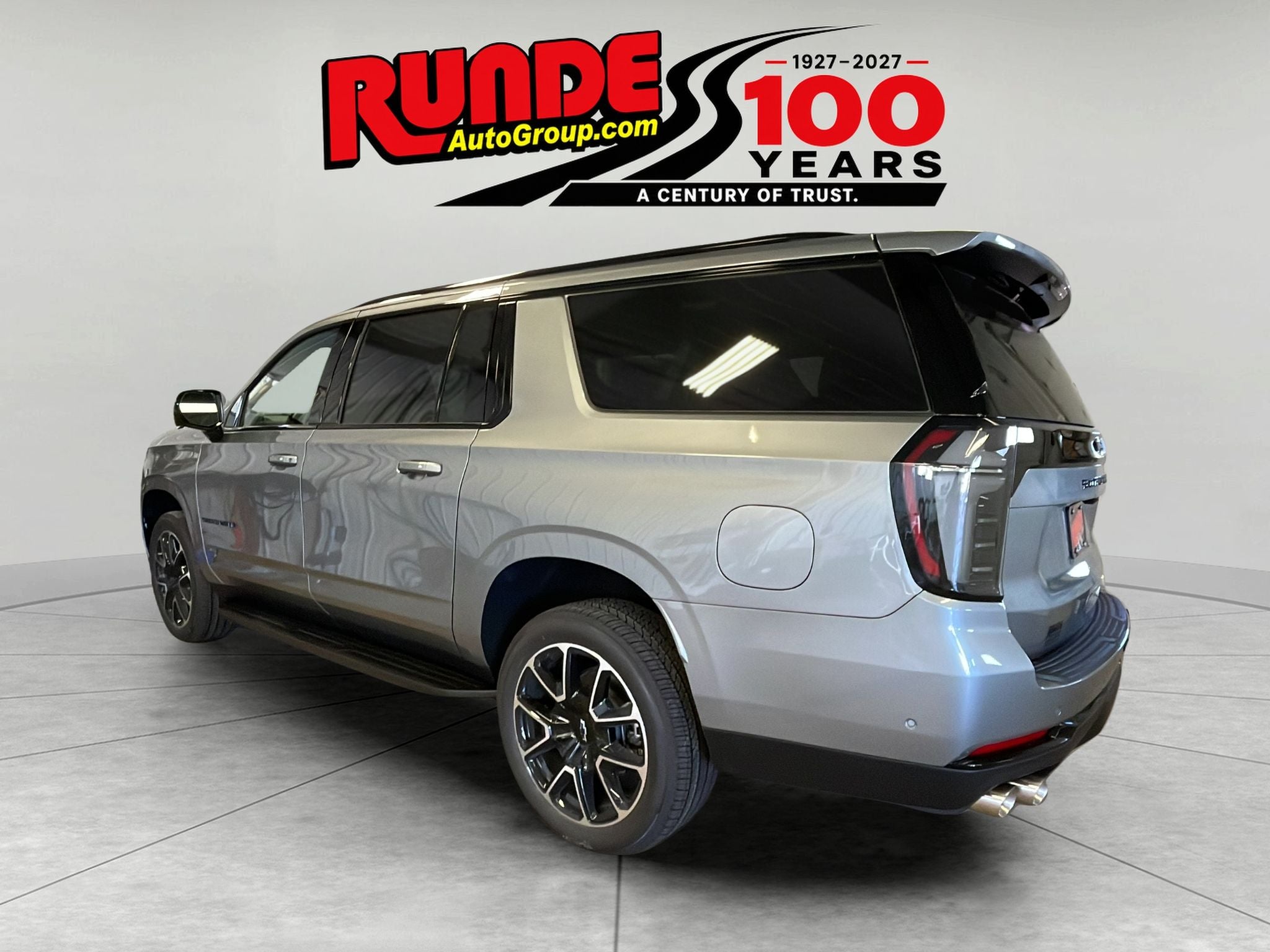 2027 Chevrolet Suburban RST