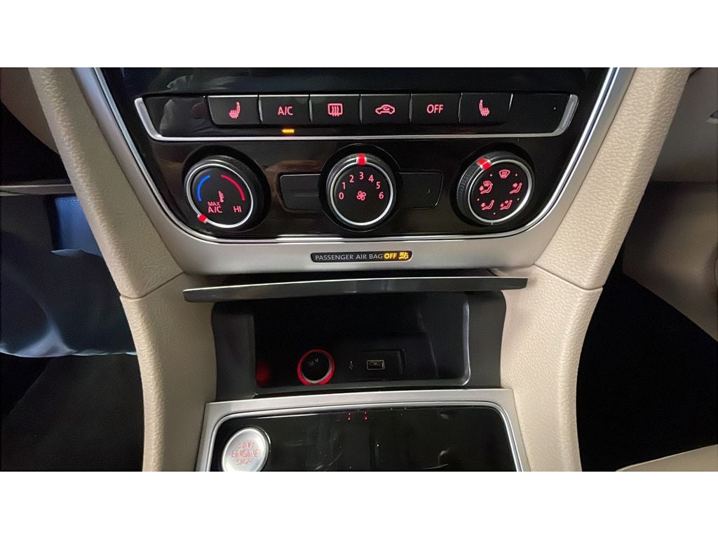 2019 Volkswagen Passat 2.0T Wolfsburg Edition