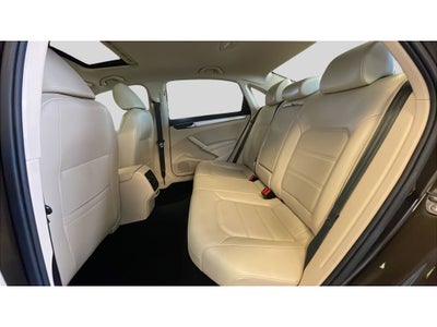 2019 Volkswagen Passat 2.0T Wolfsburg Edition
