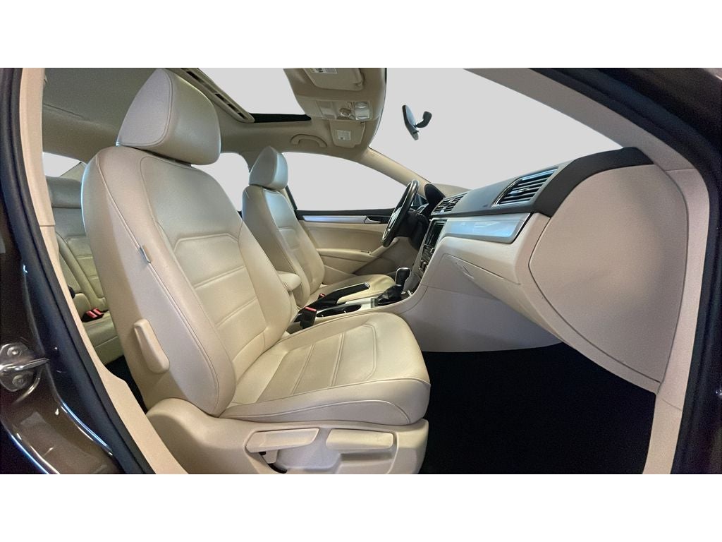 2019 Volkswagen Passat 2.0T Wolfsburg Edition