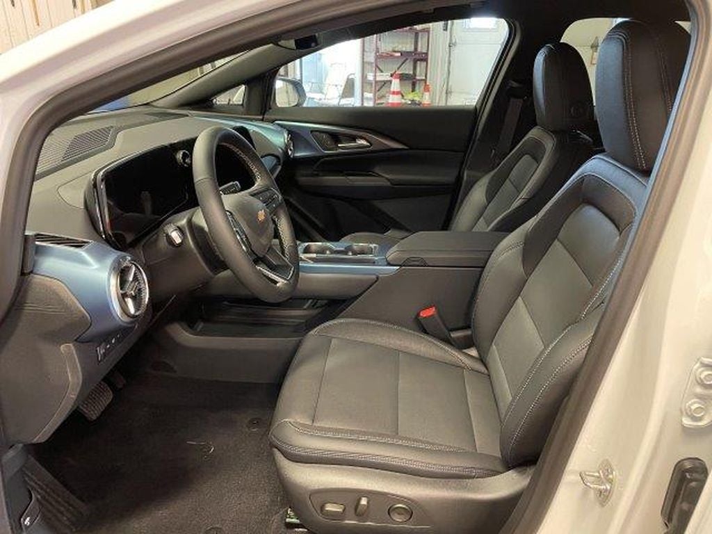 2024 Chevrolet Equinox EV 2LT